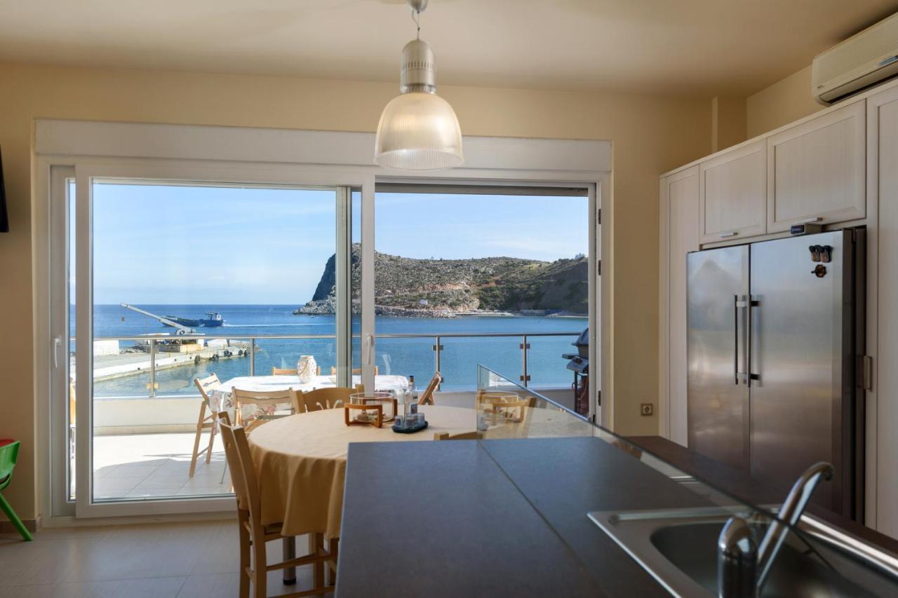 Beach Front Condo South Crete 칼로이 리메네스 외부 사진