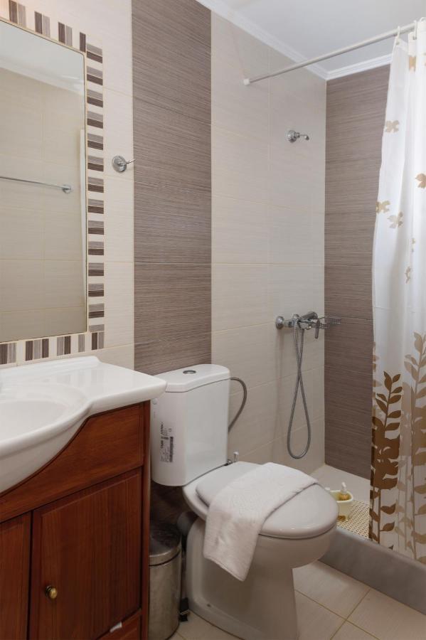 Beach Front Condo South Crete 칼로이 리메네스 외부 사진