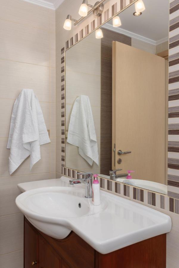 Beach Front Condo South Crete 칼로이 리메네스 외부 사진